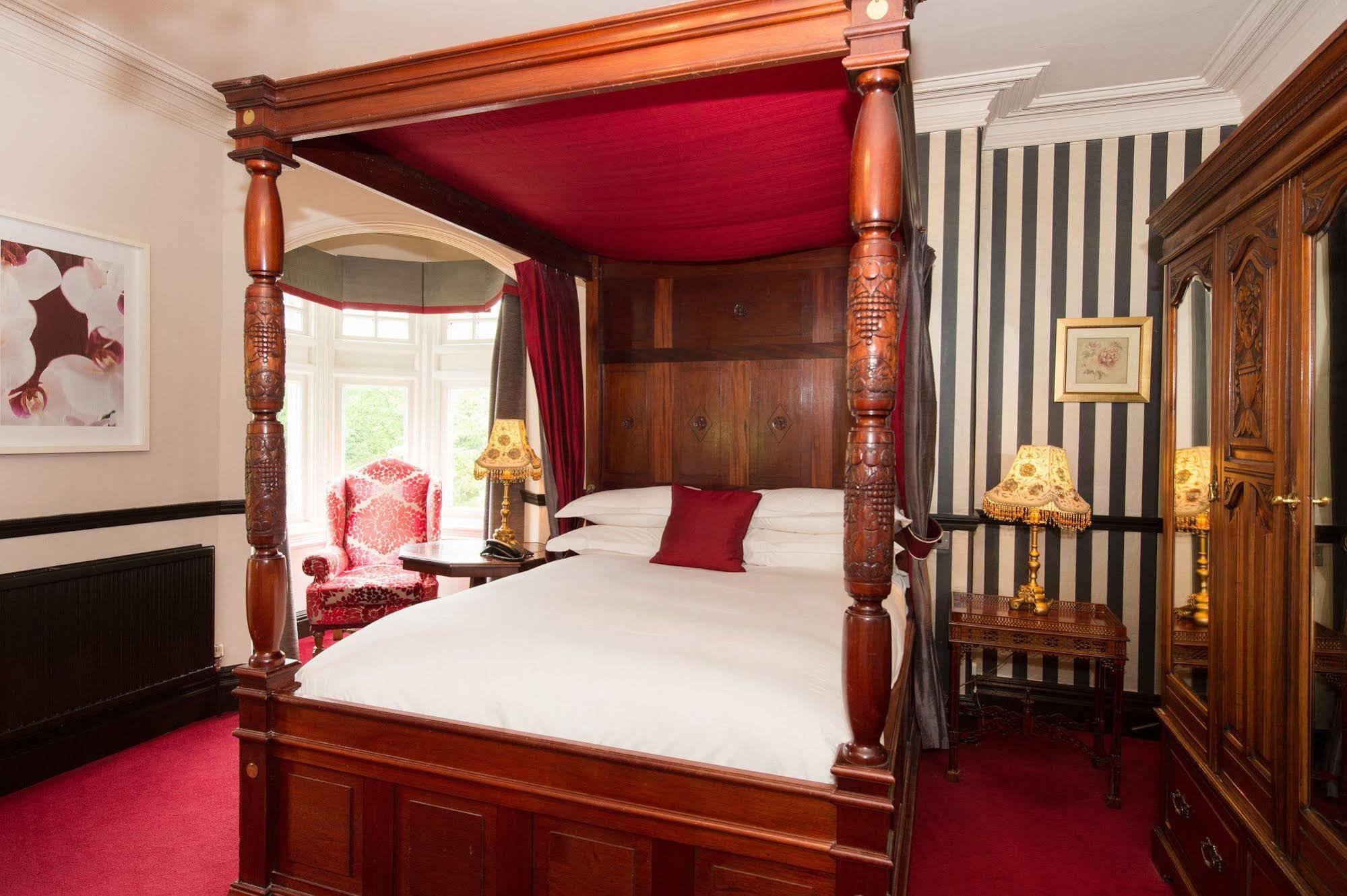 Balmoral Hotel 해러게이트 외부 사진