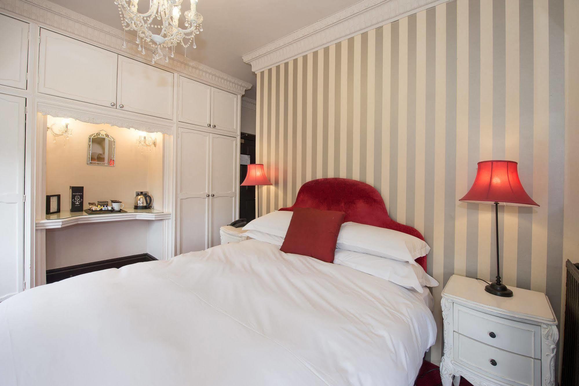 Balmoral Hotel 해러게이트 외부 사진